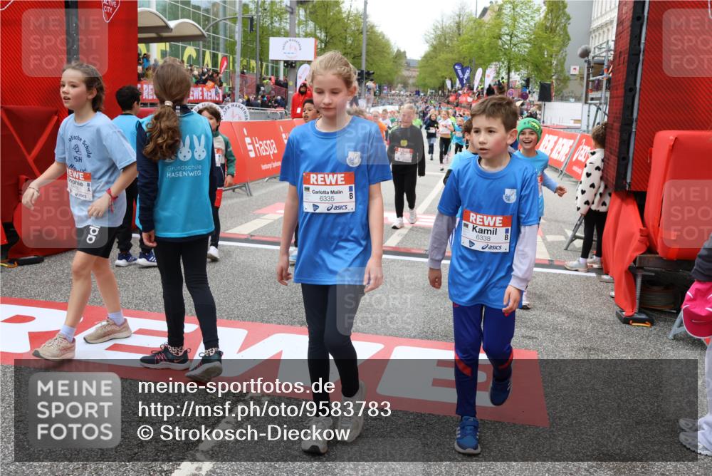25.04.2026 - Das Zehntel Strokosch-Dieckow http://msf.ph/oto/9583783 25.04.2026 10:58:36 Ziel 5135, 5354, 5430, 5545, 5547, 5806, 5815, 5832, 5837, 6335, 6338, 6418, 6625, 6867, 6888, 6899, 6904, 7007, 7261, 7413, 8014, 8016, 8029, 5135, 5354, 5430, 5545, 5547, 5806, 5815, 5832, 5837, 6335, 6338, 6418, 6625, 6867, 6888, 6899, 6904, 7007, 7261, 7413, 8014, 8016, 8029 meine-sportfotos.de