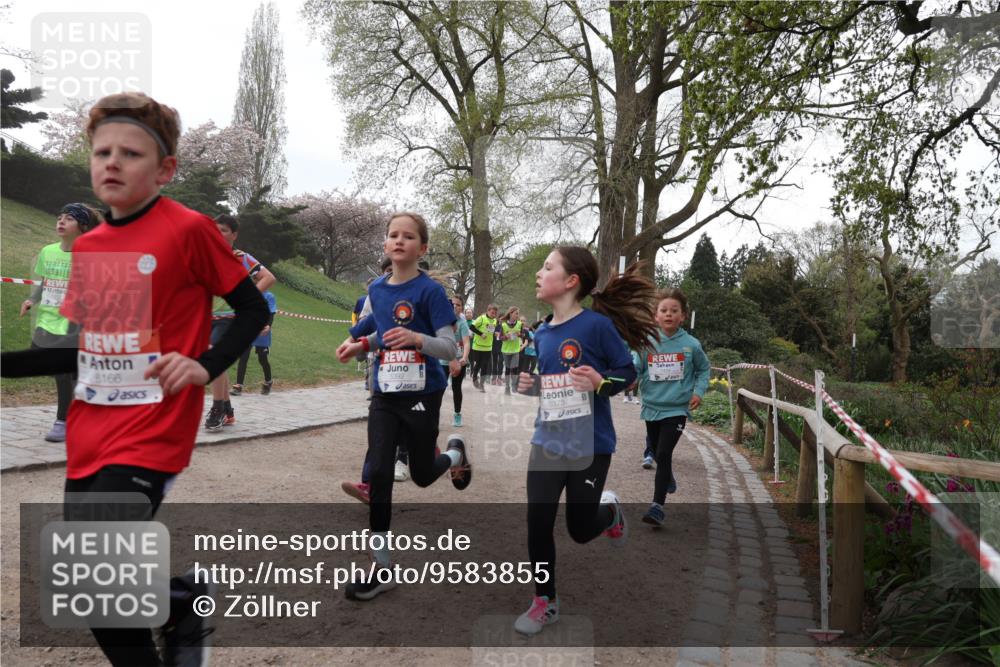 25.04.2026 - Das Zehntel Zöllner http://msf.ph/oto/9583855 25.04.2026 10:43:30 Laufen 8166, 5373 meine-sportfotos.de