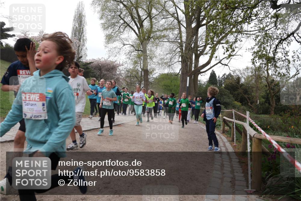 25.04.2026 - Das Zehntel Zöllner http://msf.ph/oto/9583858 25.04.2026 10:43:31 Laufen 7429 meine-sportfotos.de