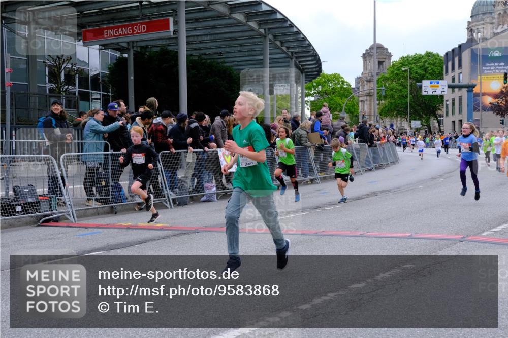 25.04.2026 - Das Zehntel Tim E. http://msf.ph/oto/9583868 25.04.2026 12:53:30 Ziel 10356, 10361, 10388, 10601, 10638, 10854, 10974, 11347, 11883, 11990, 12120, 12141, 12200, 12203, 12303, 12322, 12370, 12793, 13006, 13032 meine-sportfotos.de