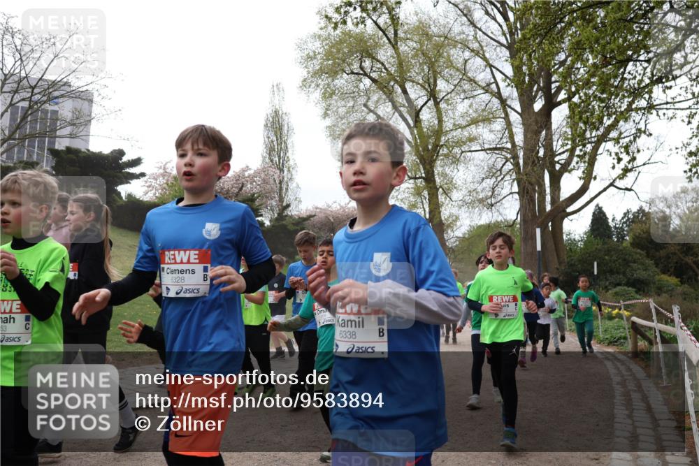 25.04.2026 - Das Zehntel Zöllner http://msf.ph/oto/9583894 25.04.2026 10:43:46 Laufen 53, 6328, 6338 meine-sportfotos.de