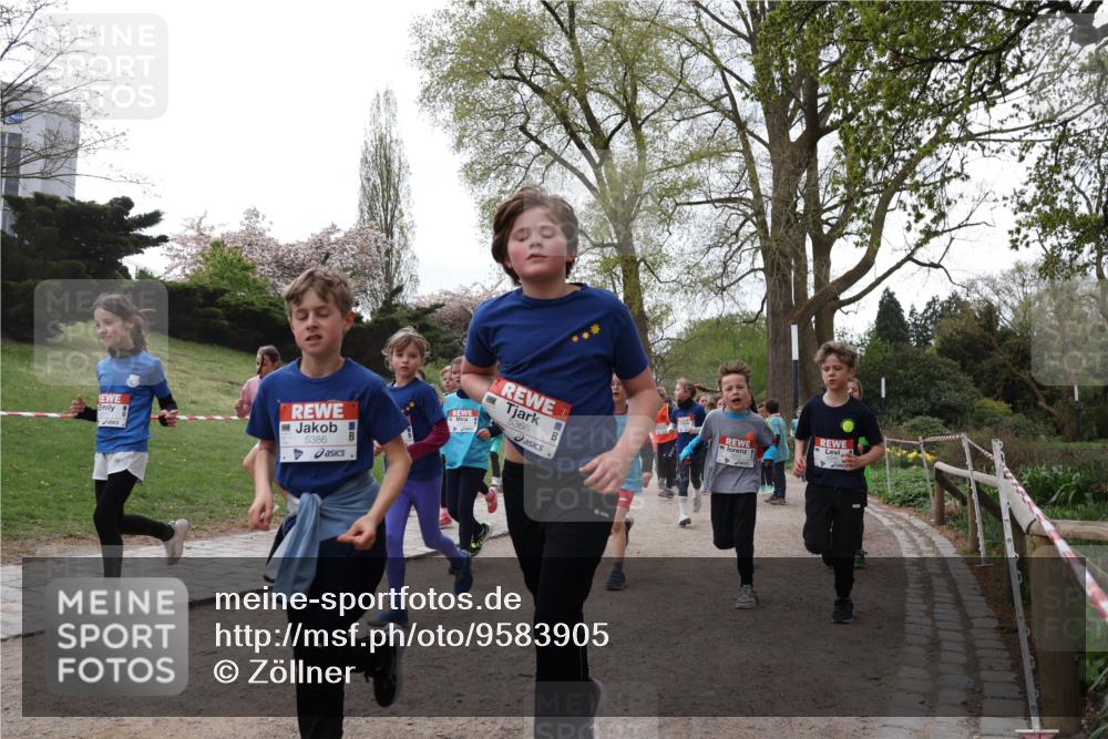 25.04.2026 - Das Zehntel Zöllner http://msf.ph/oto/9583905 25.04.2026 10:43:51 Laufen 5386, 5366 meine-sportfotos.de