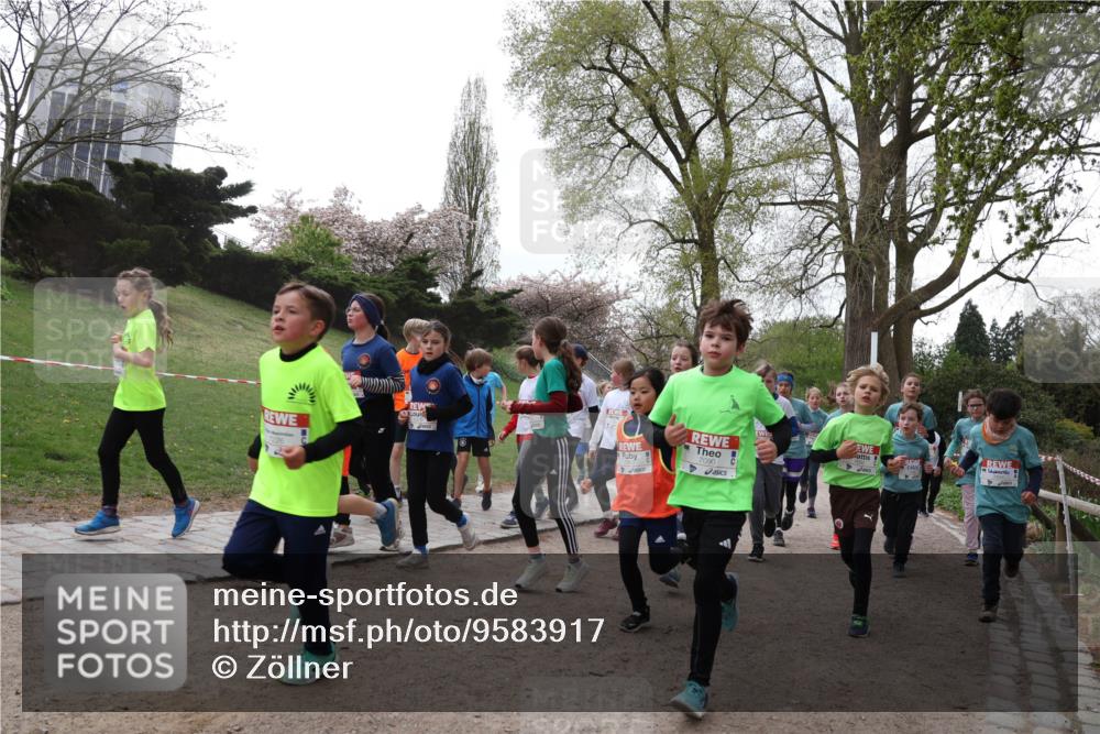 25.04.2026 - Das Zehntel Zöllner http://msf.ph/oto/9583917 25.04.2026 10:43:56 Laufen 7090 meine-sportfotos.de
