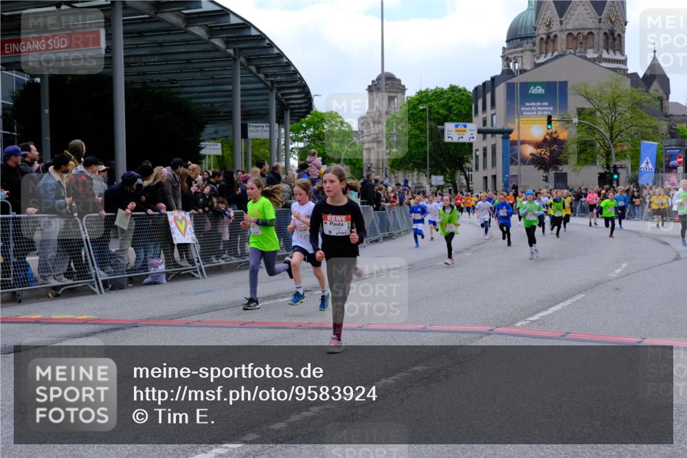 25.04.2026 - Das Zehntel Tim E. http://msf.ph/oto/9583924 25.04.2026 12:53:34 Ziel 10356, 10361, 10388, 10454, 10460, 10601, 10638, 10694, 10704, 10708, 10800, 10854, 10974, 11336, 11883, 11968, 12001, 12120, 12176, 12200, 12203, 12269, 12303, 12370, 12683, 12793, 12901, 13032 meine-sportfotos.de