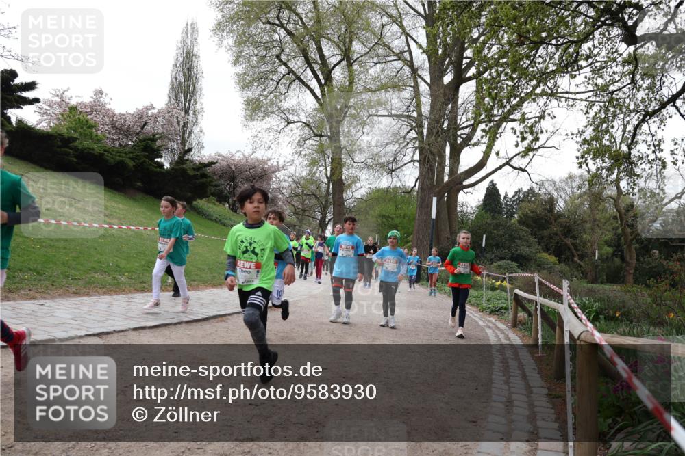 25.04.2026 - Das Zehntel Zöllner http://msf.ph/oto/9583930 25.04.2026 10:44:02 Laufen 10 meine-sportfotos.de