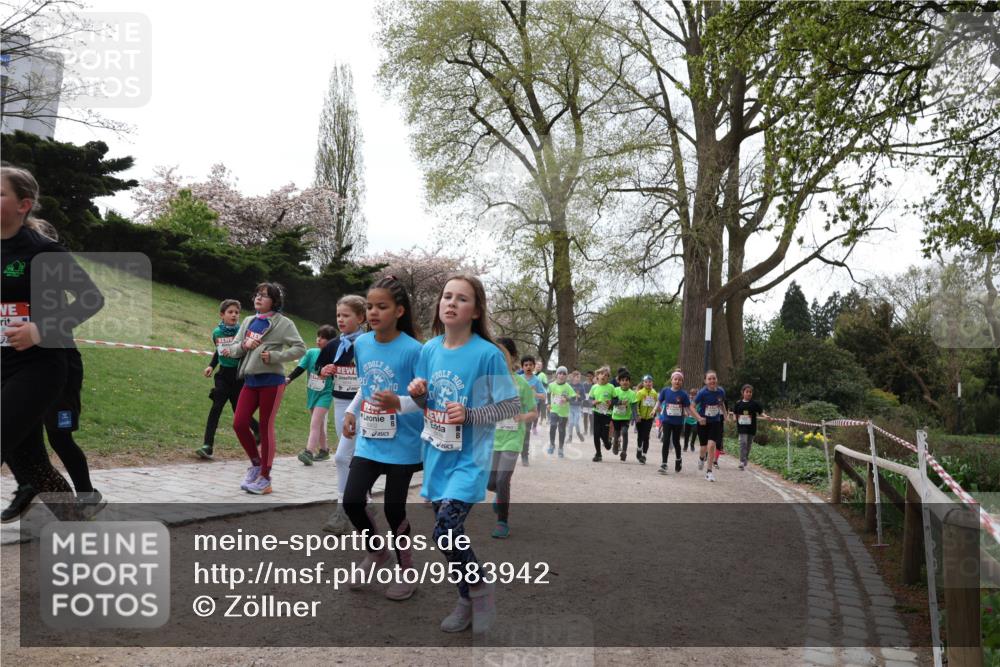 25.04.2026 - Das Zehntel Zöllner http://msf.ph/oto/9583942 25.04.2026 10:44:08 Laufen 8902, 10 meine-sportfotos.de