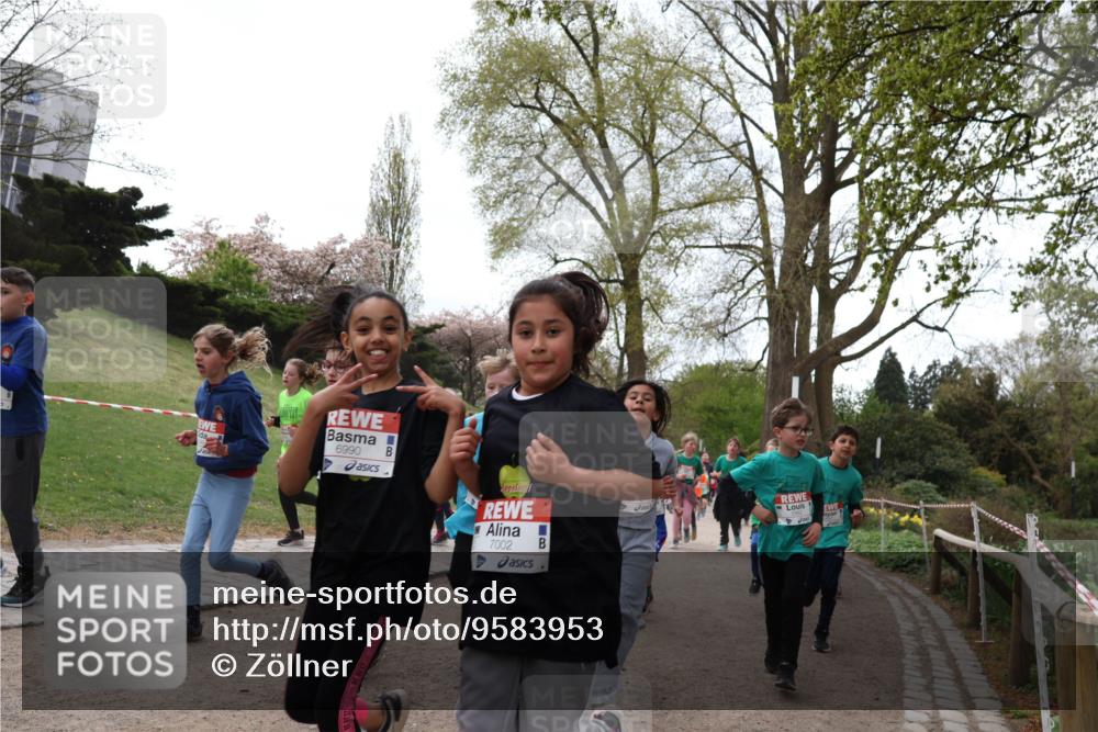 25.04.2026 - Das Zehntel Zöllner http://msf.ph/oto/9583953 25.04.2026 10:44:13 Laufen 6990, 7002 meine-sportfotos.de