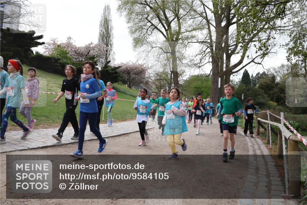 25.04.2026 - Das Zehntel Zöllner http://msf.ph/oto/9584105 25.04.2026 10:45:26 Laufen 111 meine-sportfotos.de