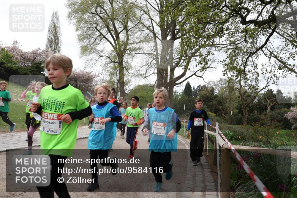 25.04.2026 - Das Zehntel Zöllner http://msf.ph/oto/9584116 25.04.2026 10:45:30 Laufen 4433, 7037, 5677, 5665 meine-sportfotos.de