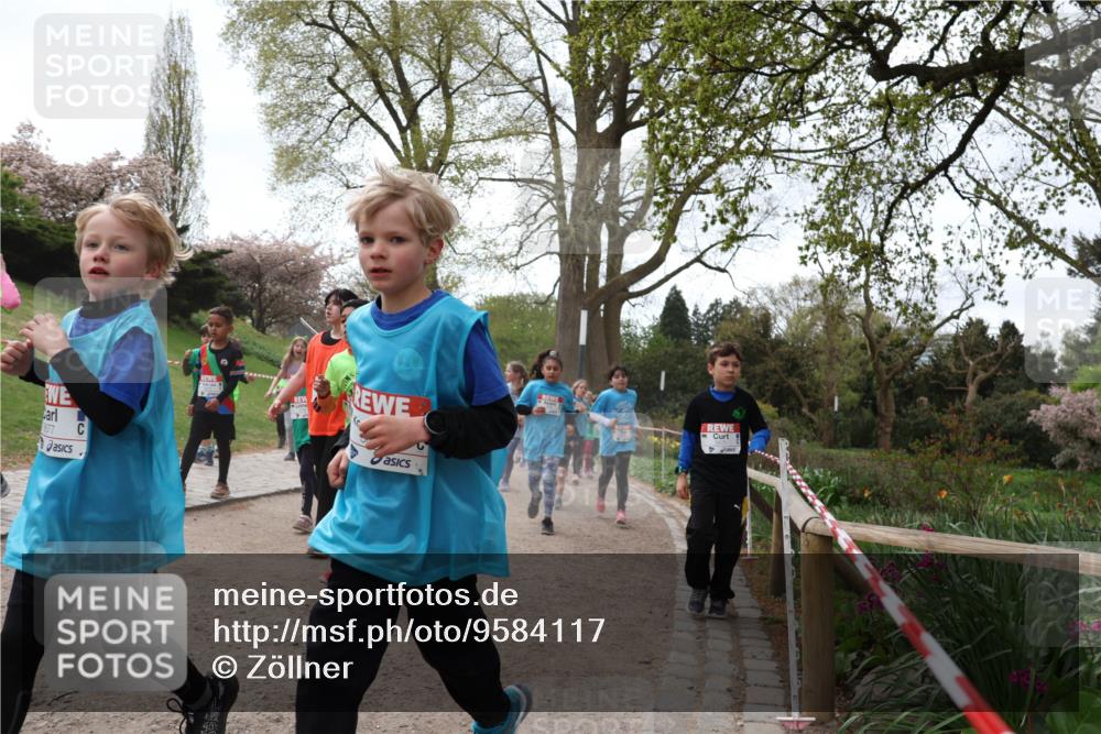 25.04.2026 - Das Zehntel Zöllner http://msf.ph/oto/9584117 25.04.2026 10:45:30 Laufen 77 meine-sportfotos.de