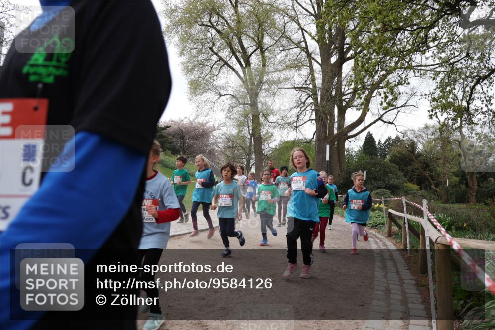 25.04.2026 - Das Zehntel Zöllner http://msf.ph/oto/9584126 25.04.2026 10:45:34 Laufen 84 meine-sportfotos.de