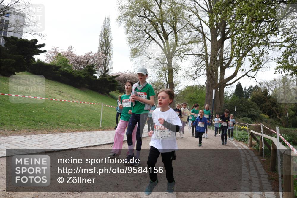 25.04.2026 - Das Zehntel Zöllner http://msf.ph/oto/9584156 25.04.2026 10:45:43 Laufen 5022 meine-sportfotos.de