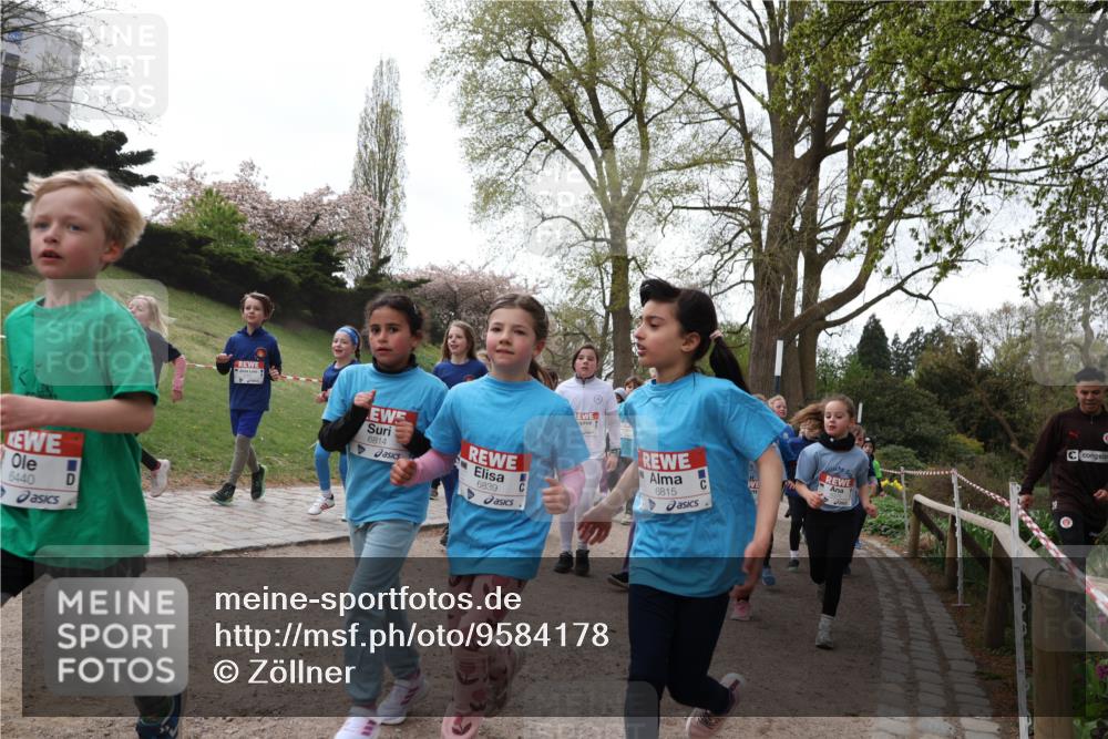 25.04.2026 - Das Zehntel Zöllner http://msf.ph/oto/9584178 25.04.2026 10:45:53 Laufen 6440, 6814, 6839, 6815 meine-sportfotos.de