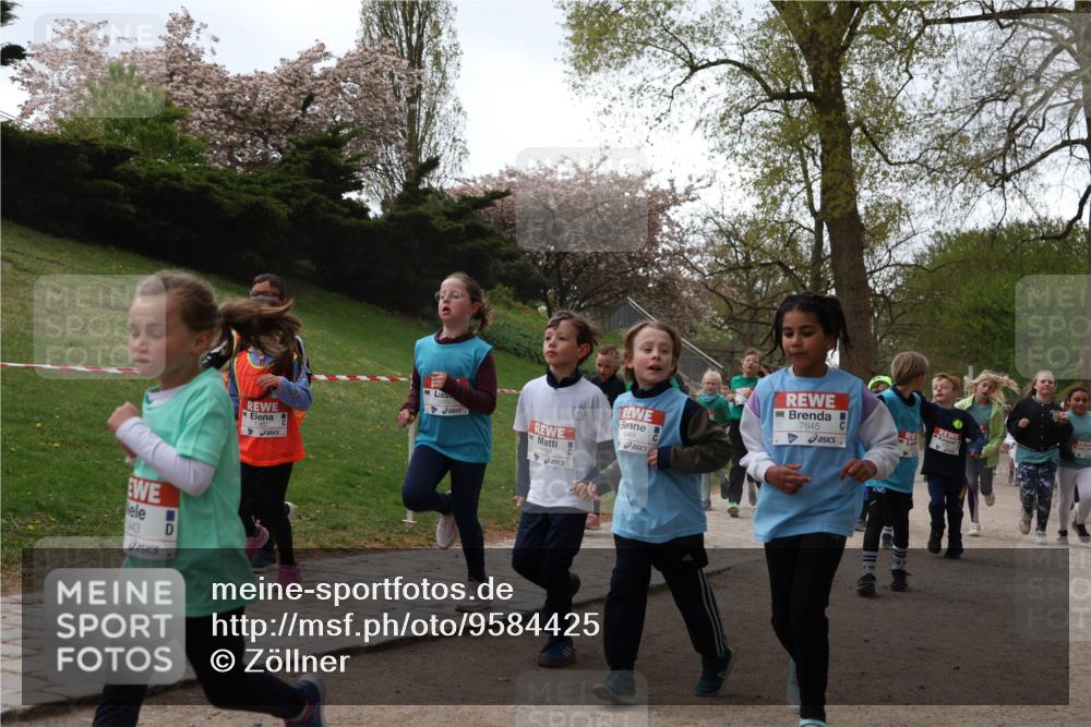 25.04.2026 - Das Zehntel Zöllner http://msf.ph/oto/9584425 25.04.2026 10:47:02 Laufen 943, 7649, 7645 meine-sportfotos.de