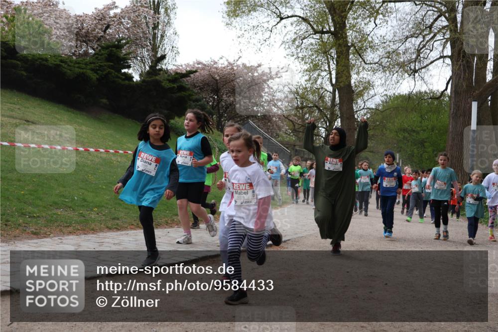 25.04.2026 - Das Zehntel Zöllner http://msf.ph/oto/9584433 25.04.2026 10:47:08 Laufen 5028 meine-sportfotos.de