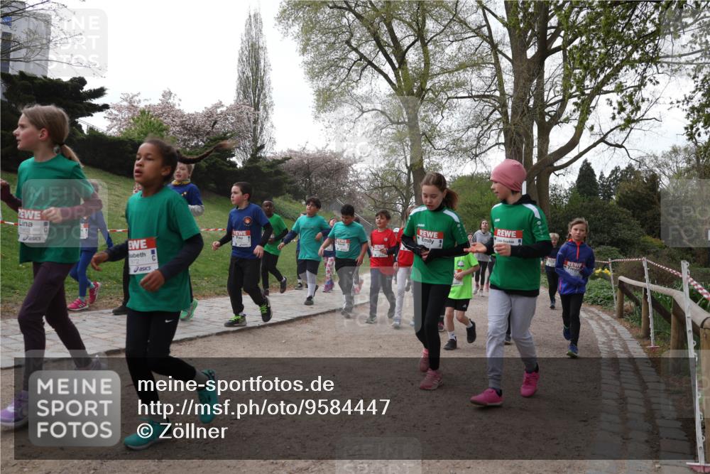 25.04.2026 - Das Zehntel Zöllner http://msf.ph/oto/9584447 25.04.2026 10:47:19 Laufen 862, 872 meine-sportfotos.de