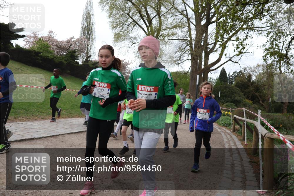 25.04.2026 - Das Zehntel Zöllner http://msf.ph/oto/9584450 25.04.2026 10:47:20 Laufen 5552, 5536 meine-sportfotos.de