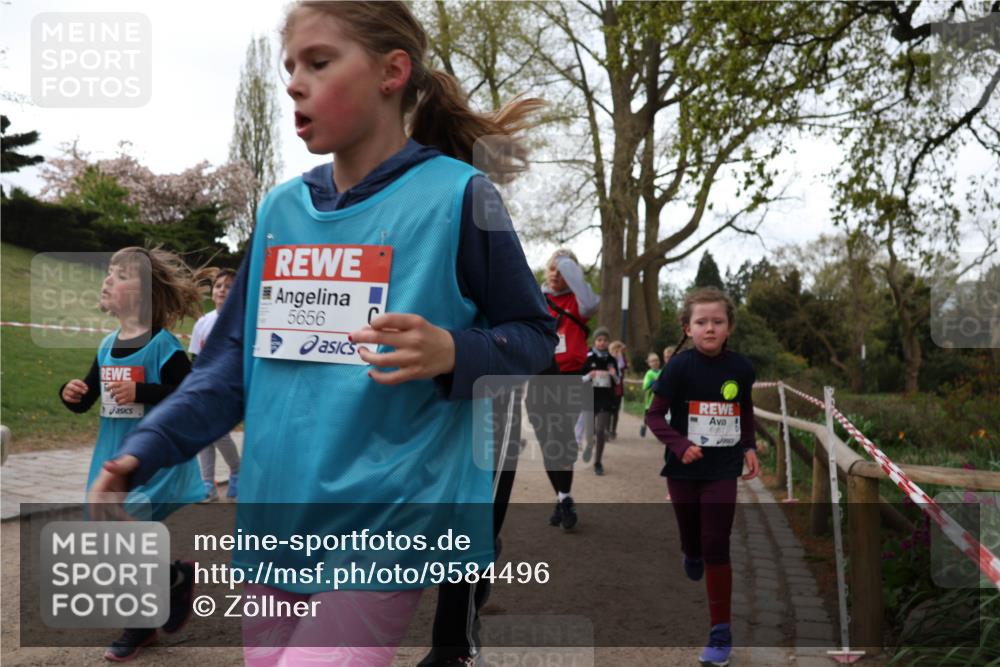 25.04.2026 - Das Zehntel Zöllner http://msf.ph/oto/9584496 25.04.2026 10:47:50 Laufen 5656, 6967 meine-sportfotos.de