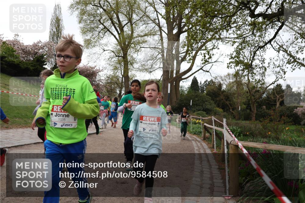 25.04.2026 - Das Zehntel Zöllner http://msf.ph/oto/9584508 25.04.2026 10:47:58 Laufen 7025, 7831 meine-sportfotos.de