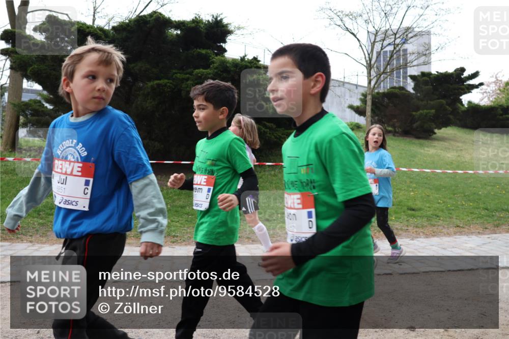 25.04.2026 - Das Zehntel Zöllner http://msf.ph/oto/9584528 25.04.2026 10:48:21 Laufen 1851 meine-sportfotos.de