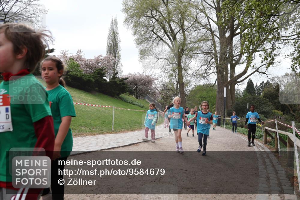25.04.2026 - Das Zehntel Zöllner http://msf.ph/oto/9584679 25.04.2026 10:49:18 Laufen 5 meine-sportfotos.de