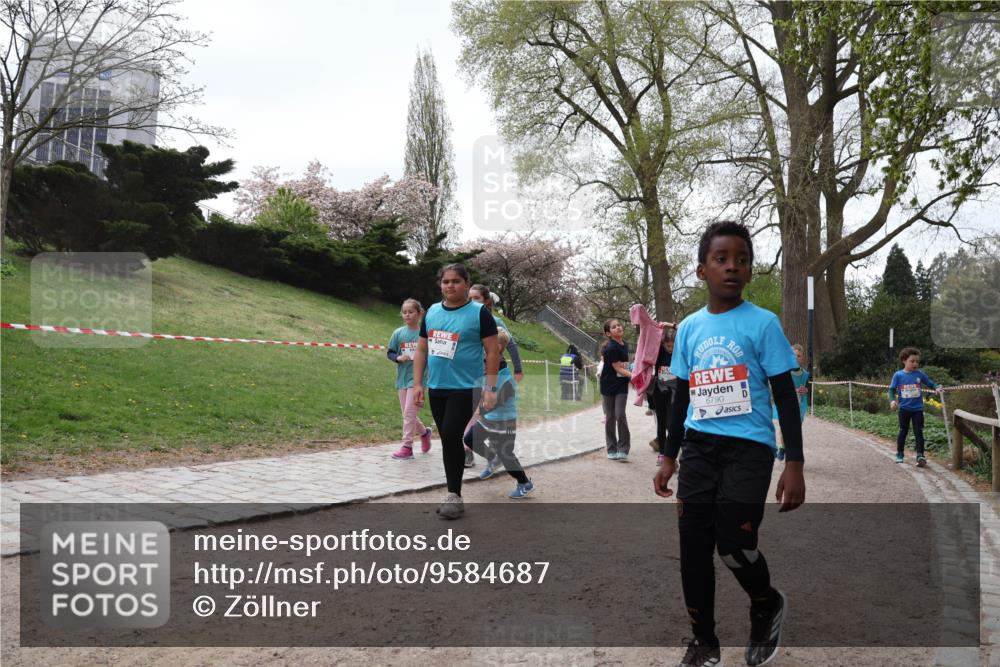 25.04.2026 - Das Zehntel Zöllner http://msf.ph/oto/9584687 25.04.2026 10:49:23 Laufen 6790 meine-sportfotos.de