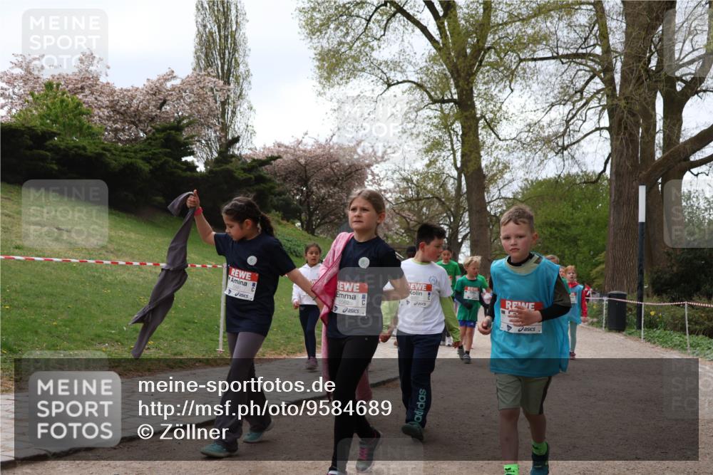 25.04.2026 - Das Zehntel Zöllner http://msf.ph/oto/9584689 25.04.2026 10:49:26 Laufen 5562 meine-sportfotos.de