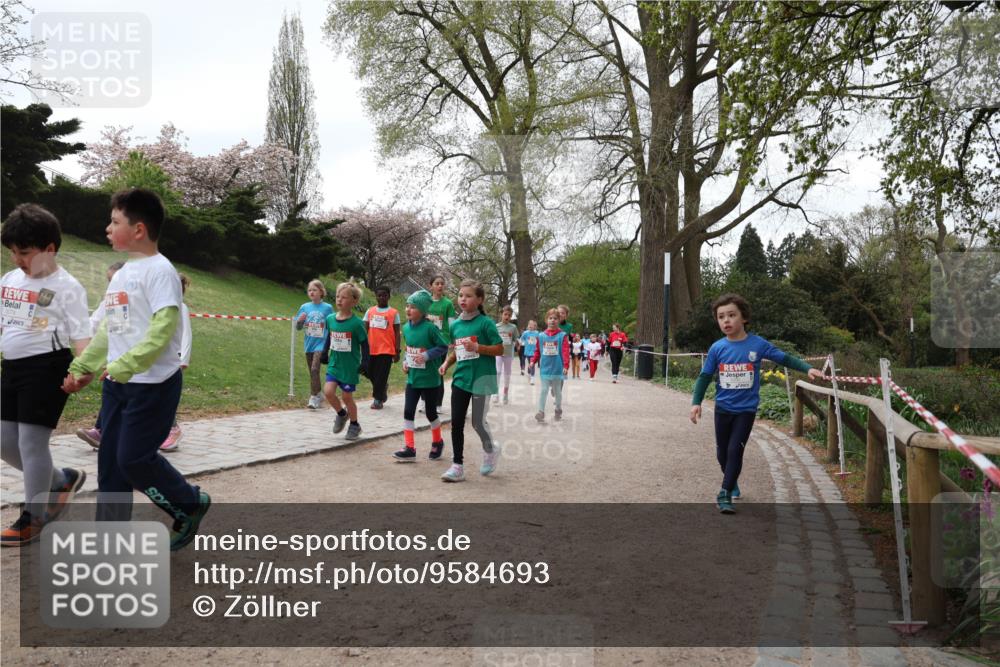 25.04.2026 - Das Zehntel Zöllner http://msf.ph/oto/9584693 25.04.2026 10:49:28 Laufen 5074 meine-sportfotos.de