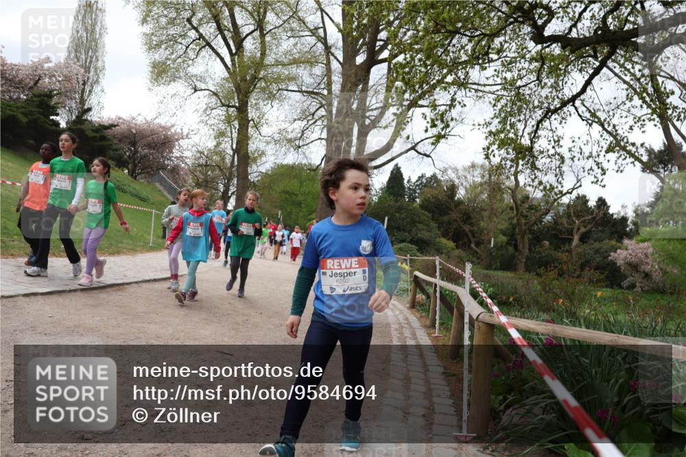 25.04.2026 - Das Zehntel Zöllner http://msf.ph/oto/9584694 25.04.2026 10:49:30 Laufen 6292 meine-sportfotos.de