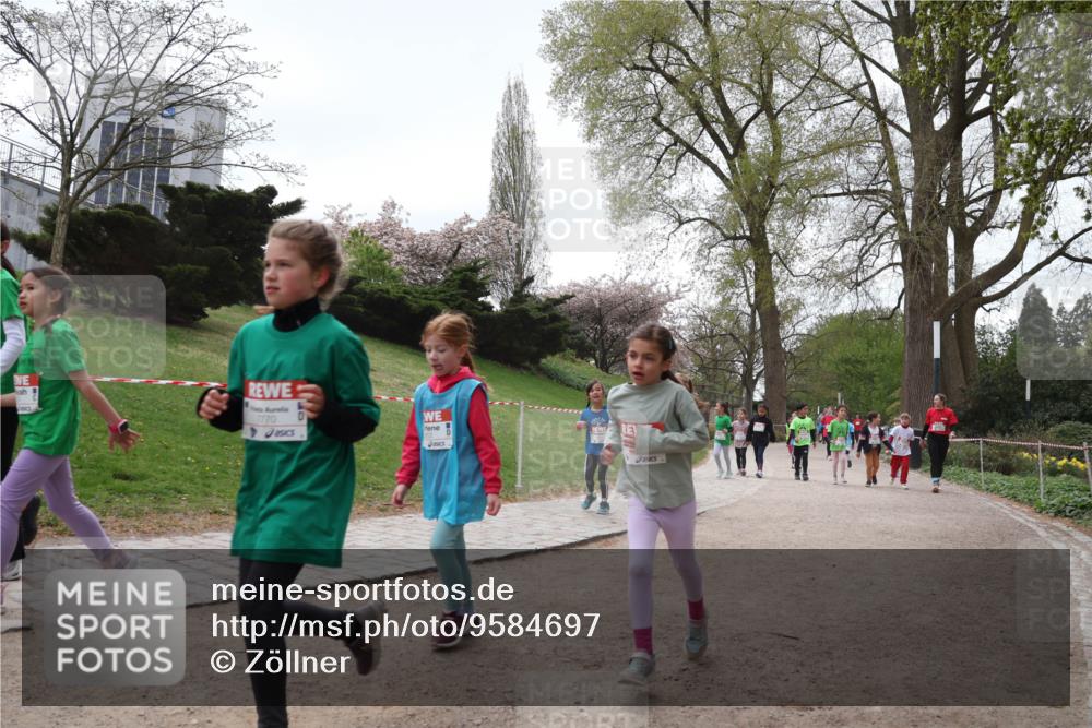 25.04.2026 - Das Zehntel Zöllner http://msf.ph/oto/9584697 25.04.2026 10:49:33 Laufen 7770 meine-sportfotos.de