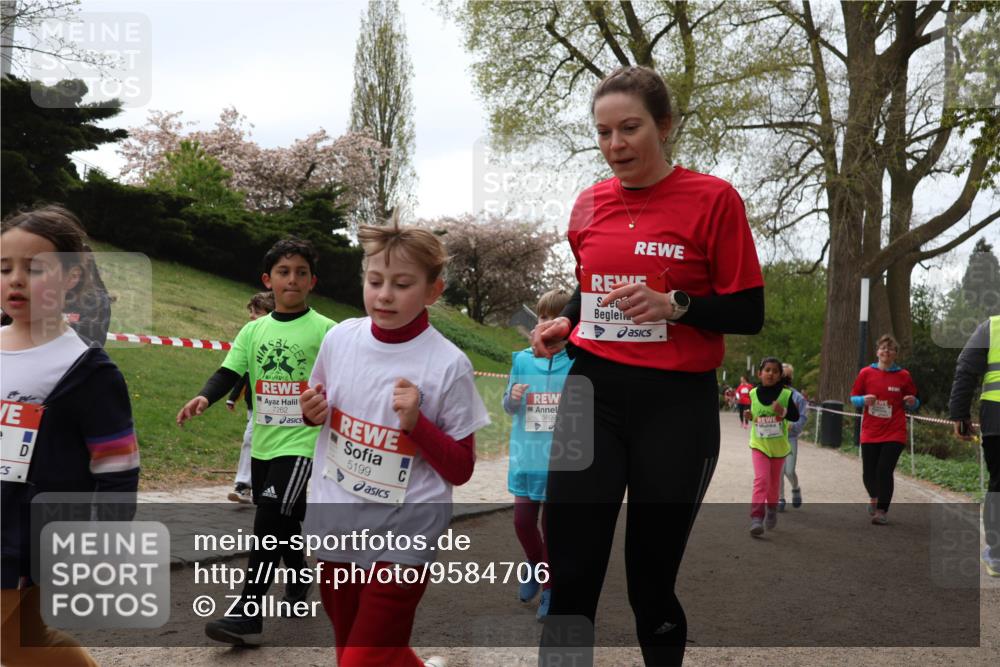 25.04.2026 - Das Zehntel Zöllner http://msf.ph/oto/9584706 25.04.2026 10:49:43 Laufen 7262, 5199, 5602 meine-sportfotos.de