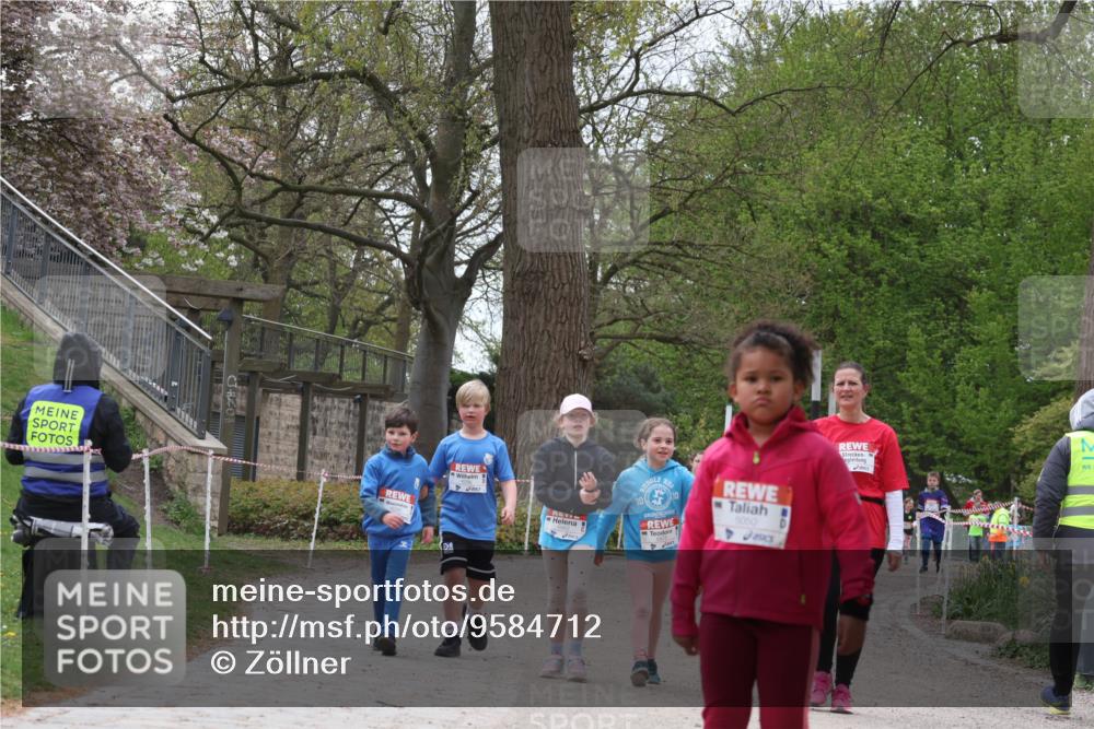 25.04.2026 - Das Zehntel Zöllner http://msf.ph/oto/9584712 25.04.2026 10:49:53 Laufen 10, 5050, 40 meine-sportfotos.de