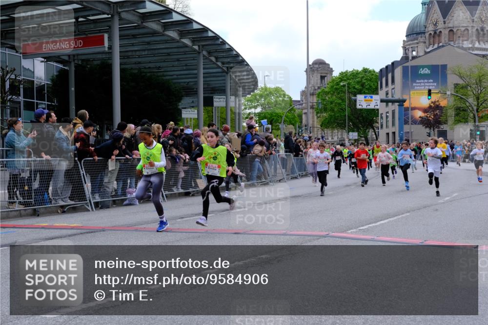 25.04.2026 - Das Zehntel Tim E. http://msf.ph/oto/9584906 25.04.2026 12:55:16 Ziel 10011, 10012, 10172, 10179, 10197, 10239, 10260, 10362, 10565, 10574, 10603, 10693, 10760, 10811, 10855, 10953, 10982, 11071, 11086, 11093, 11241, 11267, 11274, 11310, 11438, 11465, 11476, 11893, 11914, 11982, 12002, 12022, 12034, 12087, 12097, 12311, 12439, 12839 meine-sportfotos.de
