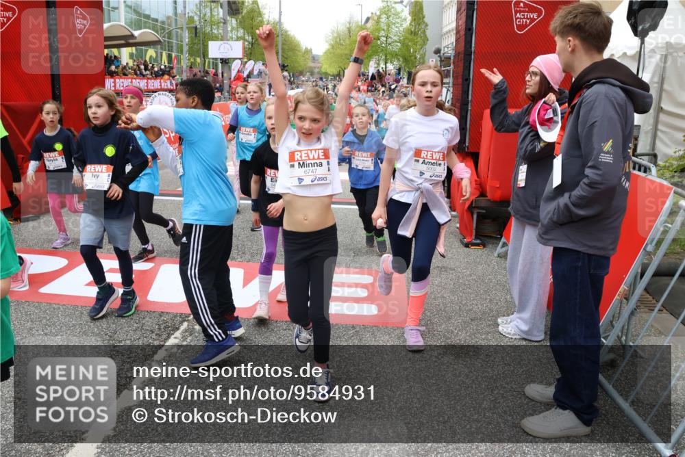 25.04.2026 - Das Zehntel Strokosch-Dieckow http://msf.ph/oto/9584931 25.04.2026 10:58:43 Ziel 5002, 5071, 5135, 5223, 5291, 5354, 5472, 5537, 5665, 5677, 5816, 6171, 6181, 6411, 6440, 6614, 6634, 6715, 6747, 6749, 6947, 7007, 7037, 7231, 7242, 7261, 7796, 7895, 7906, 8014, 5002, 5071, 5135, 5223, 5291, 5354, 5472, 5537, 5665, 5677, 5816, 6171, 6181, 6411, 6440, 6614, 6634, 6715, 6747, 6749, 6947, 7007, 7037, 7231, 7242, 7261, 7796, 7895, 7906, 8014 meine-sportfotos.de