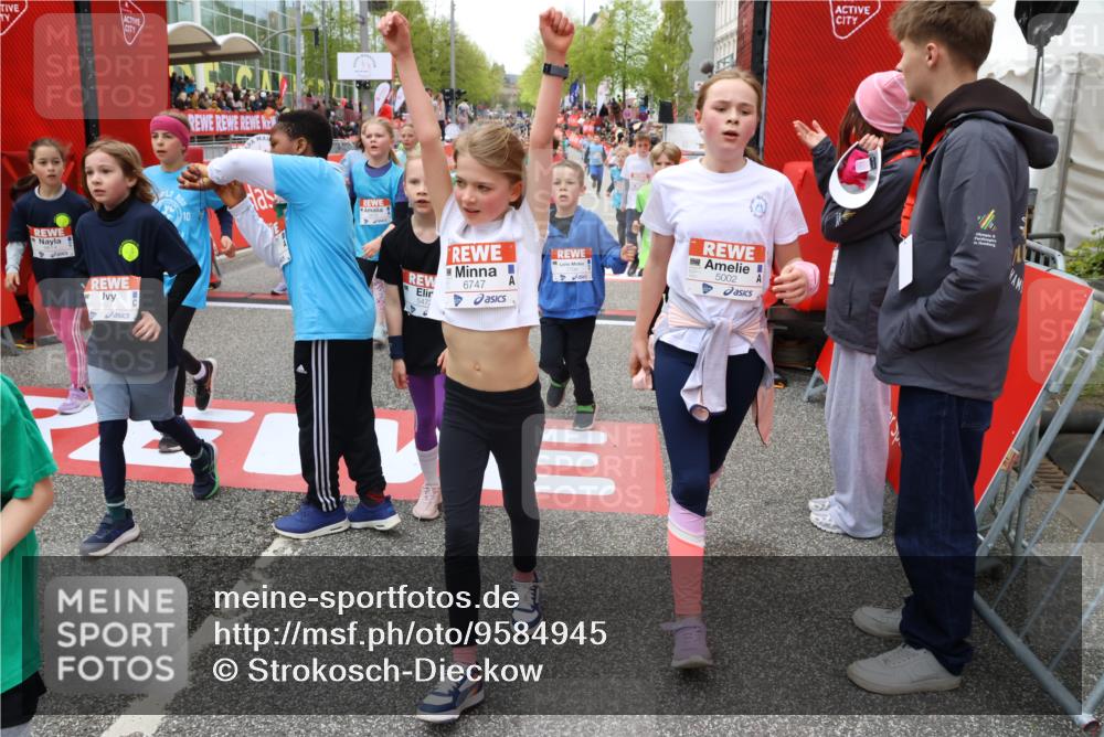 25.04.2026 - Das Zehntel Strokosch-Dieckow http://msf.ph/oto/9584945 25.04.2026 10:58:44 Ziel 5002, 5071, 5135, 5223, 5291, 5354, 5472, 5535, 5537, 5539, 5665, 5677, 5816, 6171, 6181, 6411, 6440, 6614, 6634, 6715, 6747, 6749, 6947, 7037, 7231, 7242, 7322, 7796, 7895, 7906, 8014, 5002, 5071, 5135, 5223, 5291, 5354, 5472, 5535, 5537, 5539, 5665, 5677, 5816, 6171, 6181, 6411, 6440, 6614, 6634, 6715, 6747, 6749, 6947, 7037, 7231, 7242, 7322, 7796, 7895, 7906, 8014 meine-sportfotos.de