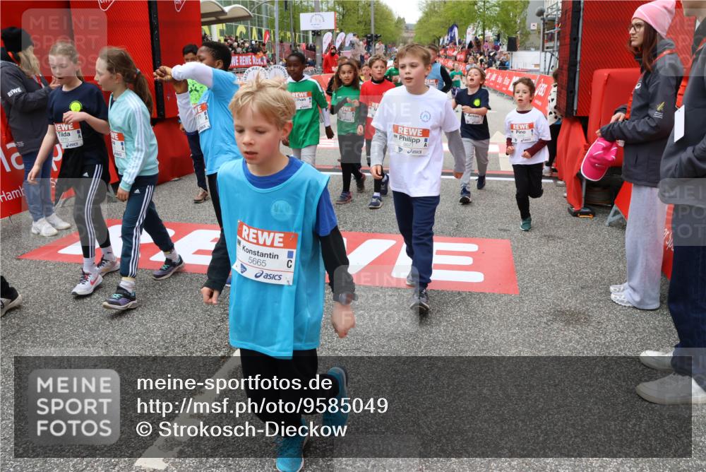 25.04.2026 - Das Zehntel Strokosch-Dieckow http://msf.ph/oto/9585049 25.04.2026 10:58:48 Ziel 5071, 5372, 5395, 5404, 5535, 5537, 5539, 5543, 5554, 5665, 5816, 5973, 6171, 6411, 6458, 6614, 6640, 6708, 6715, 6749, 6947, 7037, 7242, 7322, 7375, 7392, 7694, 7796, 7895, 7906, 7942, 8002, 8005, 5071, 5372, 5395, 5404, 5535, 5537, 5539, 5543, 5554, 5665, 5816, 5973, 6171, 6411, 6458, 6614, 6640, 6708, 6715, 6749, 6947, 7037, 7242, 7322, 7375, 7392, 7694, 7796, 7895, 7906, 7942, 8002, 8005 meine-sportfotos.de