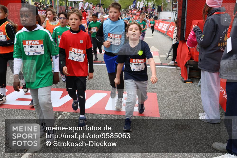 25.04.2026 - Das Zehntel Strokosch-Dieckow http://msf.ph/oto/9585063 25.04.2026 10:58:49 Ziel 5071, 5372, 5395, 5404, 5476, 5535, 5539, 5543, 5554, 5665, 5973, 6171, 6331, 6408, 6411, 6458, 6640, 6708, 6715, 6749, 7037, 7242, 7322, 7375, 7392, 7694, 7895, 7906, 7931, 7942, 7945, 8002, 8005, 5071, 5372, 5395, 5404, 5476, 5535, 5539, 5543, 5554, 5665, 5973, 6171, 6331, 6408, 6411, 6458, 6640, 6708, 6715, 6749, 7037, 7242, 7322, 7375, 7392, 7694, 7895, 7906, 7931, 7942, 7945, 8002, 8005 meine-sportfotos.de