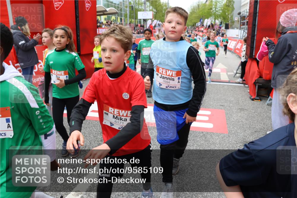 25.04.2026 - Das Zehntel Strokosch-Dieckow http://msf.ph/oto/9585109 25.04.2026 10:58:50 Ziel 5071, 5372, 5395, 5404, 5476, 5535, 5539, 5543, 5554, 5665, 5973, 6331, 6408, 6458, 6640, 6708, 6715, 7242, 7322, 7375, 7392, 7694, 7931, 7942, 7945, 8002, 8005, 5071, 5372, 5395, 5404, 5476, 5535, 5539, 5543, 5554, 5665, 5973, 6331, 6408, 6458, 6640, 6708, 6715, 7242, 7322, 7375, 7392, 7694, 7931, 7942, 7945, 8002, 8005 meine-sportfotos.de