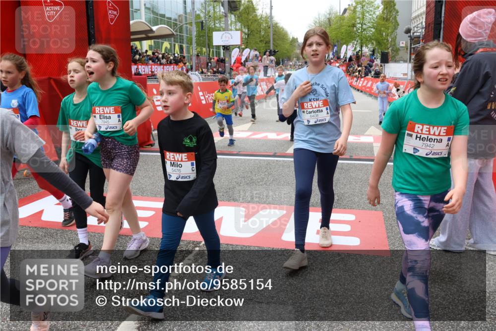 25.04.2026 - Das Zehntel Strokosch-Dieckow http://msf.ph/oto/9585154 25.04.2026 10:58:53 Ziel 5032, 5168, 5372, 5377, 5395, 5404, 5476, 5543, 5554, 5608, 5810, 5973, 6331, 6408, 6458, 6603, 6640, 6708, 6848, 6892, 7375, 7392, 7694, 7931, 7942, 7945, 8002, 8005, 8070, 5032, 5168, 5372, 5377, 5395, 5404, 5476, 5543, 5554, 5608, 5810, 5973, 6331, 6408, 6458, 6603, 6640, 6708, 6848, 6892, 7375, 7392, 7694, 7931, 7942, 7945, 8002, 8005, 8070 meine-sportfotos.de