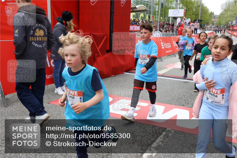 25.04.2026 - Das Zehntel Strokosch-Dieckow http://msf.ph/oto/9585300 25.04.2026 10:59:00 Ziel 5032, 5168, 5206, 5377, 5608, 5616, 5643, 5810, 6348, 6378, 6574, 6609, 6662, 6678, 6837, 6848, 6892, 6893, 6897, 7680, 7915, 5032, 5168, 5206, 5377, 5608, 5616, 5643, 5810, 6348, 6378, 6574, 6609, 6662, 6678, 6837, 6848, 6892, 6893, 6897, 7680, 7915 meine-sportfotos.de