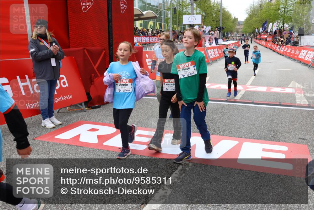 25.04.2026 - Das Zehntel Strokosch-Dieckow http://msf.ph/oto/9585311 25.04.2026 10:59:01 Ziel 5032, 5206, 5377, 5608, 5616, 5643, 5810, 6348, 6378, 6574, 6609, 6662, 6678, 6837, 6893, 6897, 7680, 7736, 7755, 7915, 5032, 5206, 5377, 5608, 5616, 5643, 5810, 6348, 6378, 6574, 6609, 6662, 6678, 6837, 6893, 6897, 7680, 7736, 7755, 7915 meine-sportfotos.de