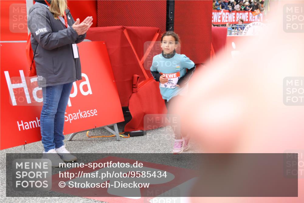 25.04.2026 - Das Zehntel Strokosch-Dieckow http://msf.ph/oto/9585434 25.04.2026 10:59:06 Ziel 5153, 5159, 5568, 5609, 6348, 6574, 6576, 6600, 6609, 6662, 6678, 6681, 6741, 6802, 6837, 7301, 7414, 7417, 7516, 7565, 7680, 7736, 7755, 5153, 5159, 5568, 5609, 6348, 6574, 6576, 6600, 6609, 6662, 6678, 6681, 6741, 6802, 6837, 7301, 7414, 7417, 7516, 7565, 7680, 7736, 7755 meine-sportfotos.de