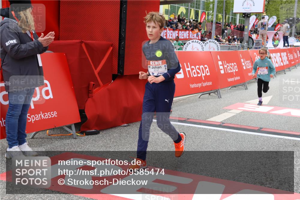 25.04.2026 - Das Zehntel Strokosch-Dieckow http://msf.ph/oto/9585474 25.04.2026 10:59:08 Ziel 5153, 5159, 5185, 5366, 5568, 5609, 6348, 6576, 6600, 6609, 6681, 6741, 6802, 7301, 7318, 7414, 7417, 7516, 7565, 7673, 7677, 7736, 7755, 5153, 5159, 5185, 5366, 5568, 5609, 6348, 6576, 6600, 6609, 6681, 6741, 6802, 7301, 7318, 7414, 7417, 7516, 7565, 7673, 7677, 7736, 7755 meine-sportfotos.de