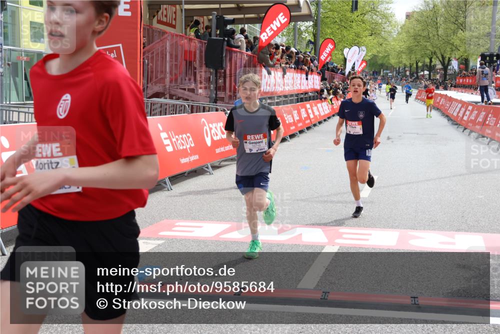 25.04.2026 - Das Zehntel Strokosch-Dieckow http://msf.ph/oto/9585684 25.04.2026 14:47:06 Ziel 15619, 15799, 16232, 16719, 17679, 17896, 17918, 18242, 18303, 15619, 15799, 16232, 16719, 17679, 17896, 17918, 18242, 18303 meine-sportfotos.de