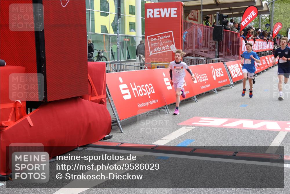 25.04.2026 - Das Zehntel Strokosch-Dieckow http://msf.ph/oto/9586029 25.04.2026 14:47:24 Ziel 16234, 16704, 16713, 17068, 17677, 17879, 18296, 18302, 16234, 16704, 16713, 17068, 17677, 17879, 18296, 18302 meine-sportfotos.de