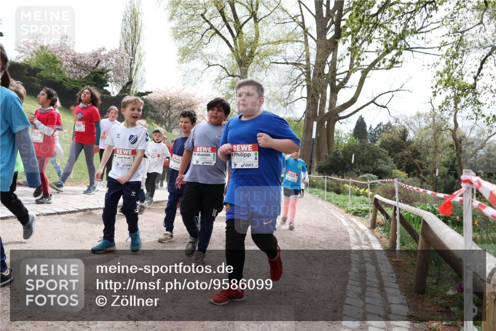 25.04.2026 - Das Zehntel Zöllner http://msf.ph/oto/9586099 25.04.2026 12:47:46 Laufen 12992, 10511 meine-sportfotos.de