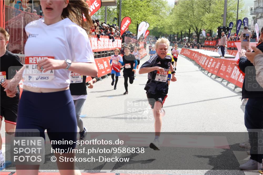 25.04.2026 - Das Zehntel Strokosch-Dieckow http://msf.ph/oto/9586838 25.04.2026 14:48:01 Ziel 15228, 15346, 17013, 17082, 17084, 17374, 17816, 18174, 18240, 18263, 15228, 15346, 17013, 17082, 17084, 17374, 17816, 18174, 18240, 18263 meine-sportfotos.de