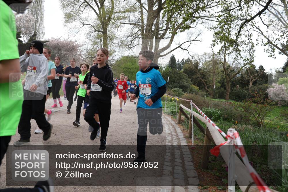 25.04.2026 - Das Zehntel Zöllner http://msf.ph/oto/9587052 25.04.2026 14:42:36 Laufen 15879 meine-sportfotos.de