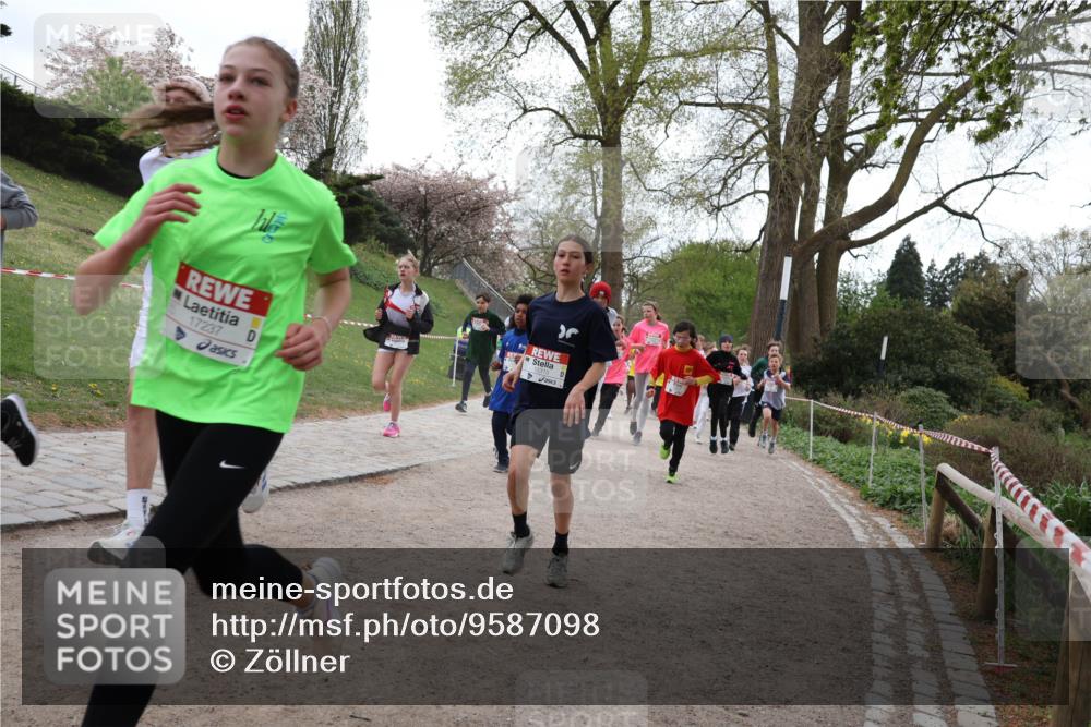 25.04.2026 - Das Zehntel Zöllner http://msf.ph/oto/9587098 25.04.2026 14:42:55 Laufen 17237, 15315 meine-sportfotos.de