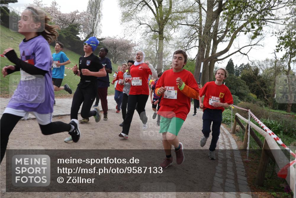 25.04.2026 - Das Zehntel Zöllner http://msf.ph/oto/9587133 25.04.2026 14:43:08 Laufen 16585 meine-sportfotos.de